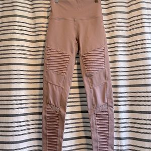 Like New Alo High-Waist Moto Leggings